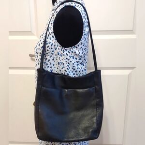 Beautiful Jones New York Black Leather Shoulder Bag EUC